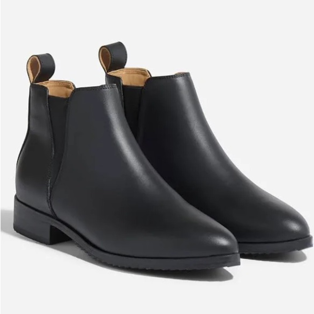 Nisolo Black Chelsea Ankle Boots